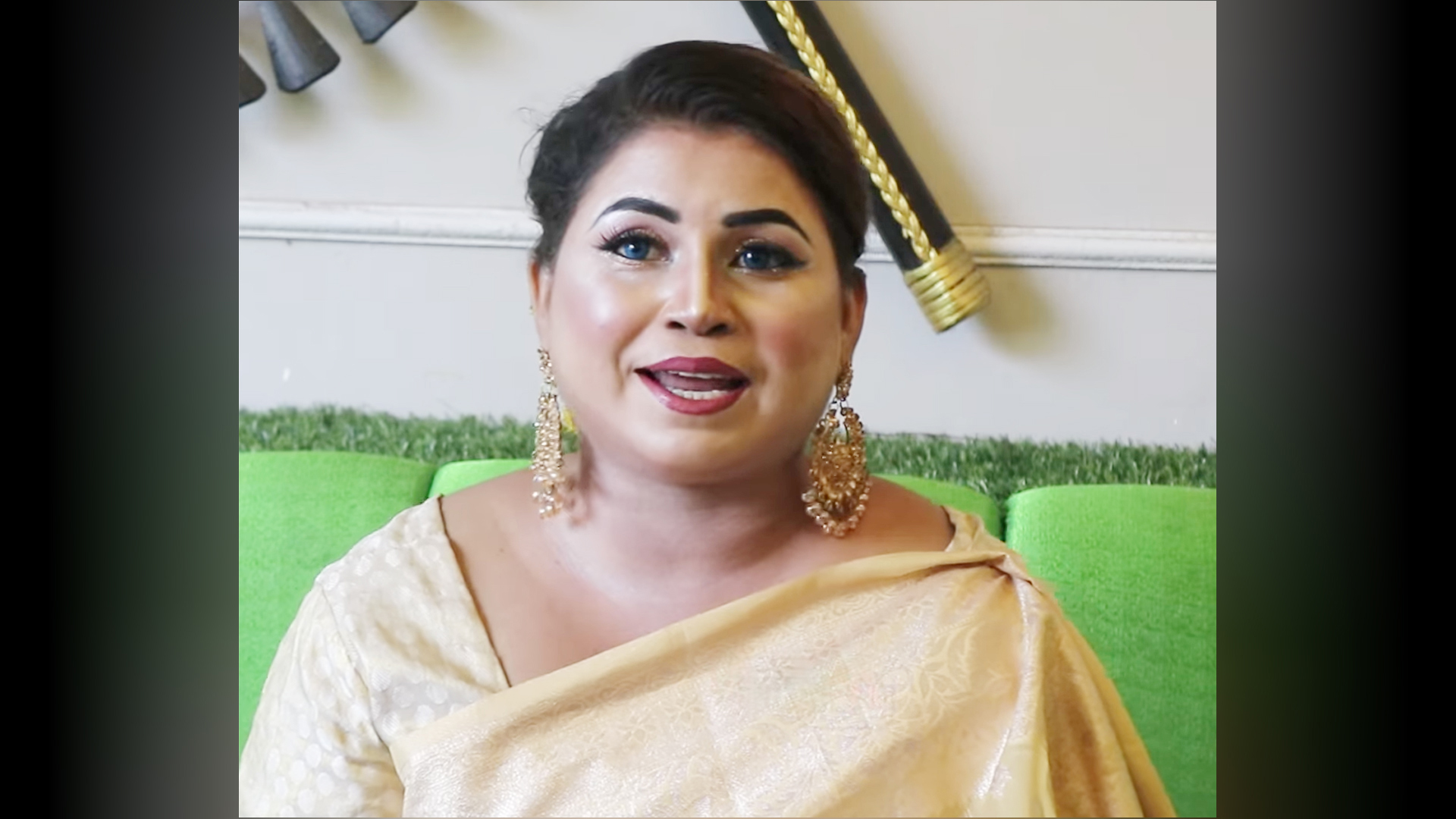 দেশবাসীর কাছে ক্ষমা চাইলেন ‘ক্রিম আপা’